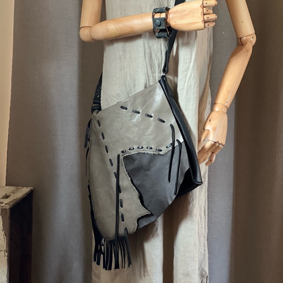 Handmade Leather Messenger Bag with Fringe - Picture 3 of 10